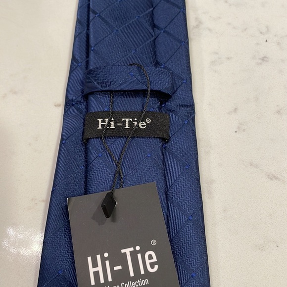 Navy Blue plaid Woven Silk Necktie for Men with Pocket Square and Cufflinks - Picture 9 of 10